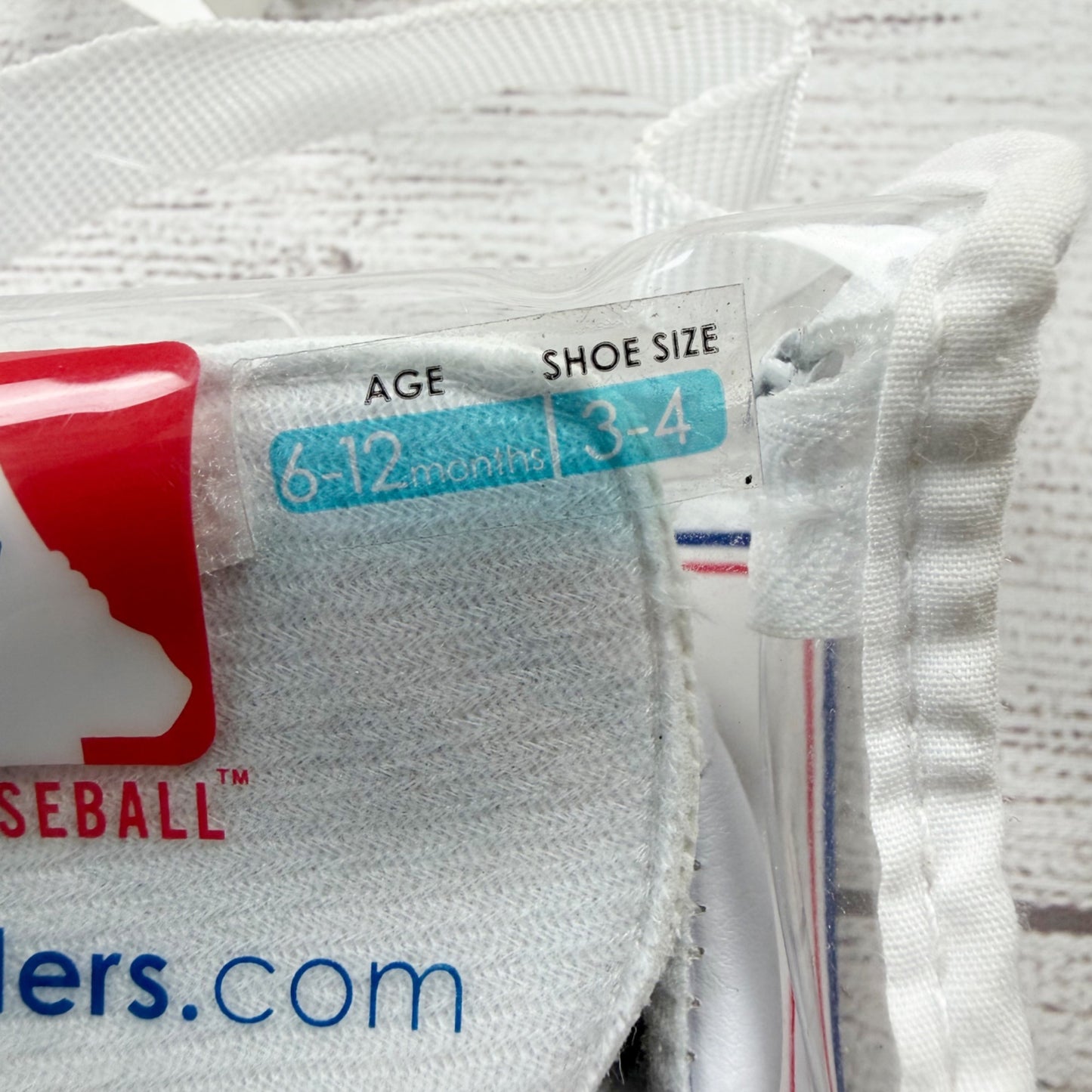MLB Skidders Baby Shoes Boston Red Sox Soft Sole Sneakers NWT 6-12 Months 3-4
