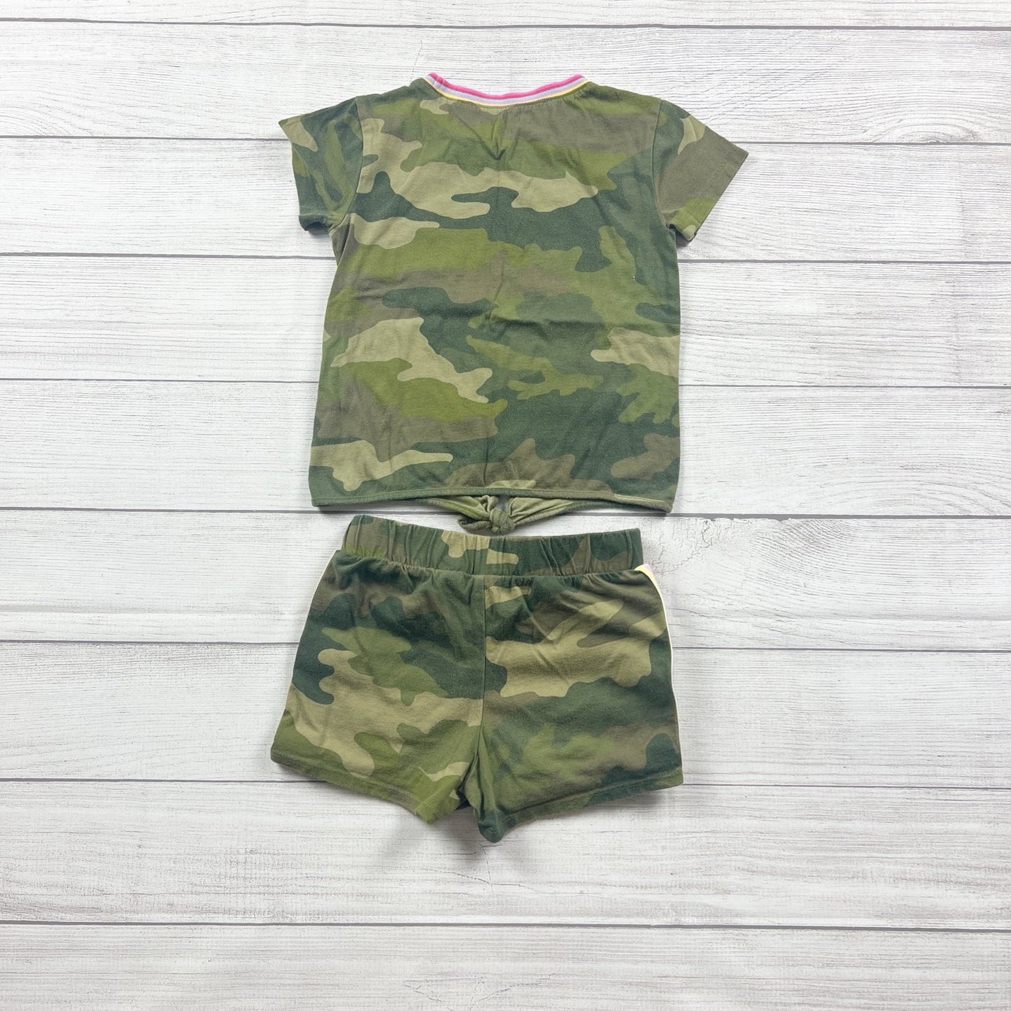 Crewcuts Girls 2-Piece Outfit Camo Top and Shorts Set Rainbow Stripe Trim S 6-7