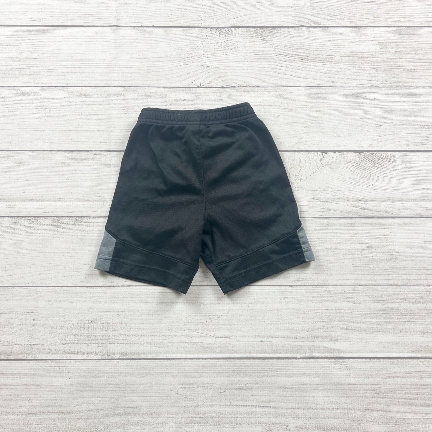 Nike DRI-FIT Kids Athletic Shorts Black Gray Mesh Panels Lightweight 4T