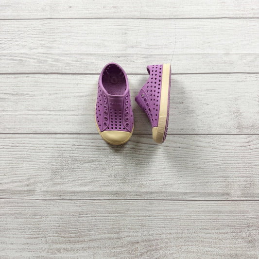Native Kids Shoes Jefferson Purple Perforated Lightweight Slip On Sneakers US 5