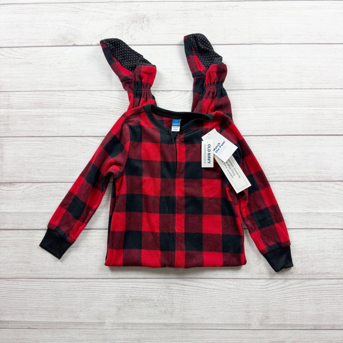 Old Navy Kids Buffalo Plaid Fleece Footed Pajamas Red Black NWT 4T