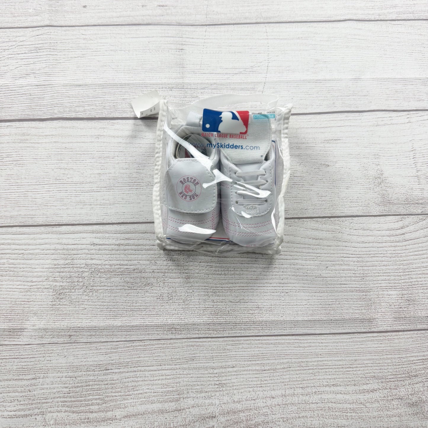 MLB Skidders Baby Shoes Boston Red Sox Soft Sole Sneakers NWT 6-12 Months 3-4