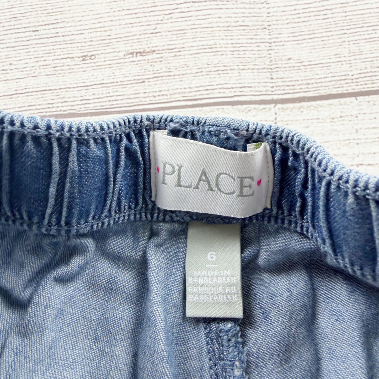 Children’s Place Girls Denim Look Chambray Elastic Waist Pull On Shorts 6