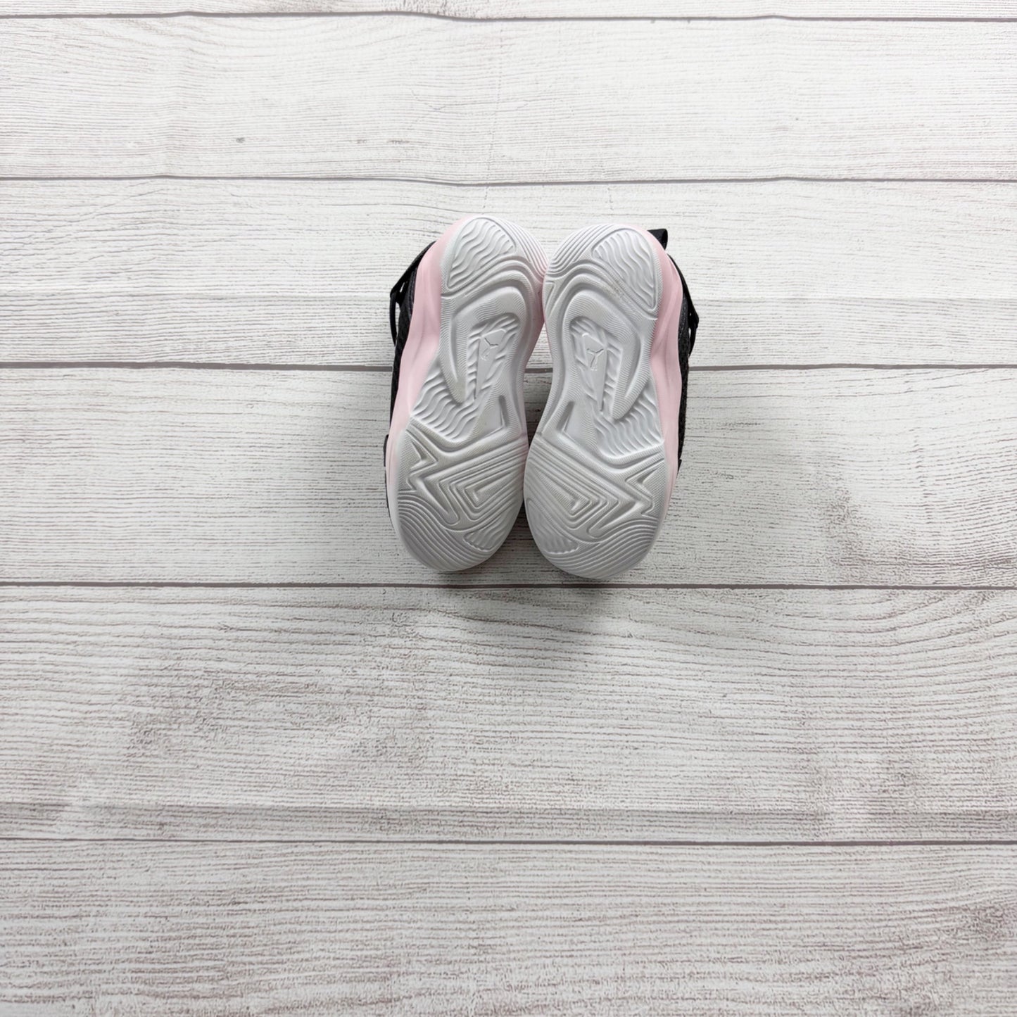Puma Kids Sneakers Black White Pink Mesh Slip-On Athletic Shoes 6