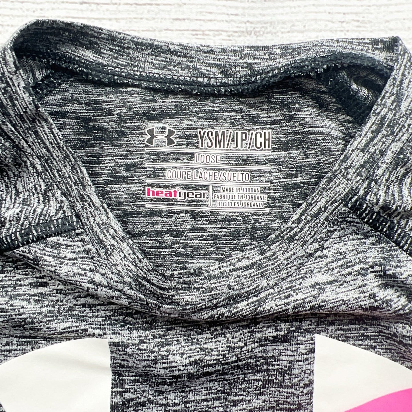 Under Armour Girls Gray Short Sleeve HeatGear Loose Fit Graphic Tee YS Small