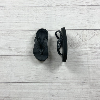 Cat & Jack Black Flip Flops Sandals Kids Toddler 5-6