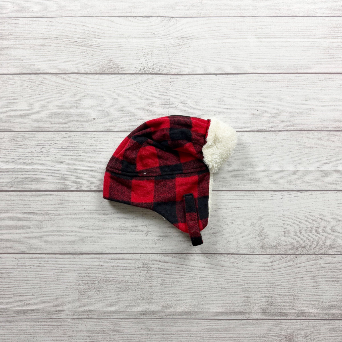 Old Navy Red Black Plaid Sherpa-Lined Trapper Hat NWT M 2T