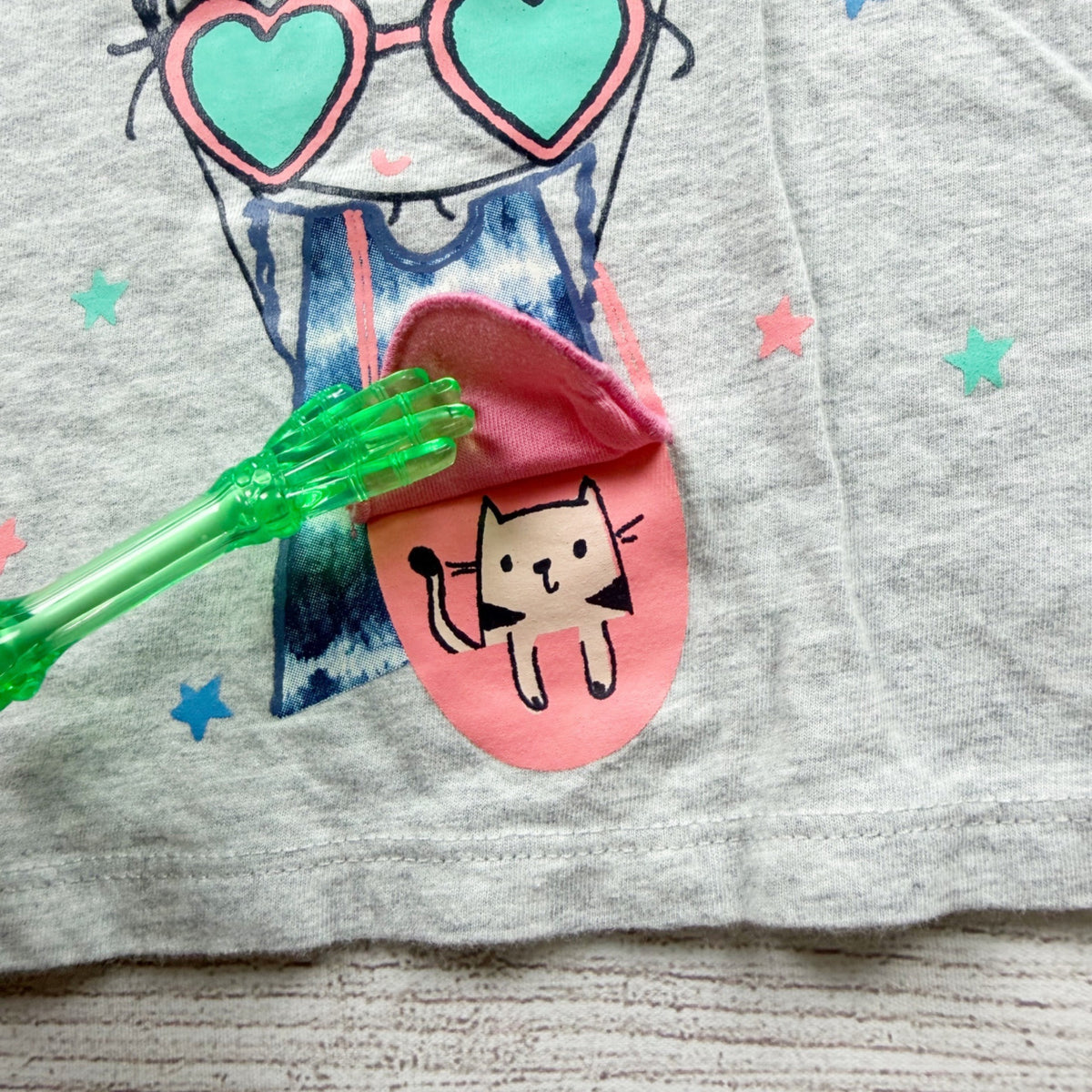 Baby Gap Toddler Graphic Short Sleeve T-Shirt Grey Flap Surprise 3T