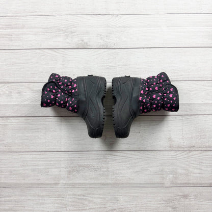 8 | Print Snow Boots