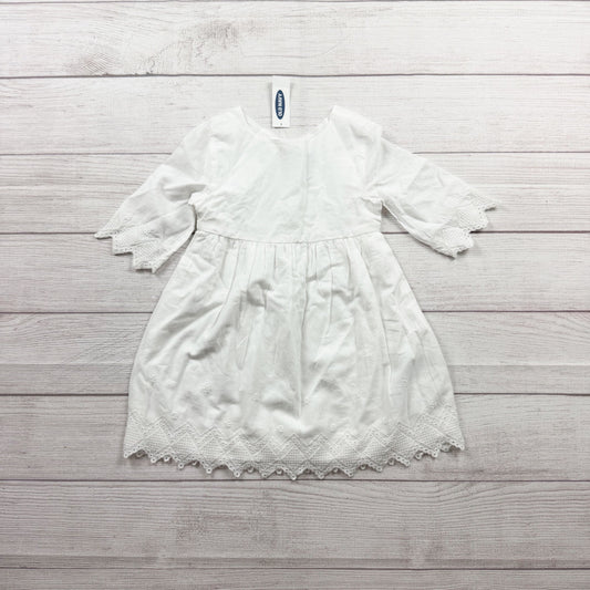 Old Navy Girls White Broderie Anglaise Bell Sleeve Dress NWT 2T