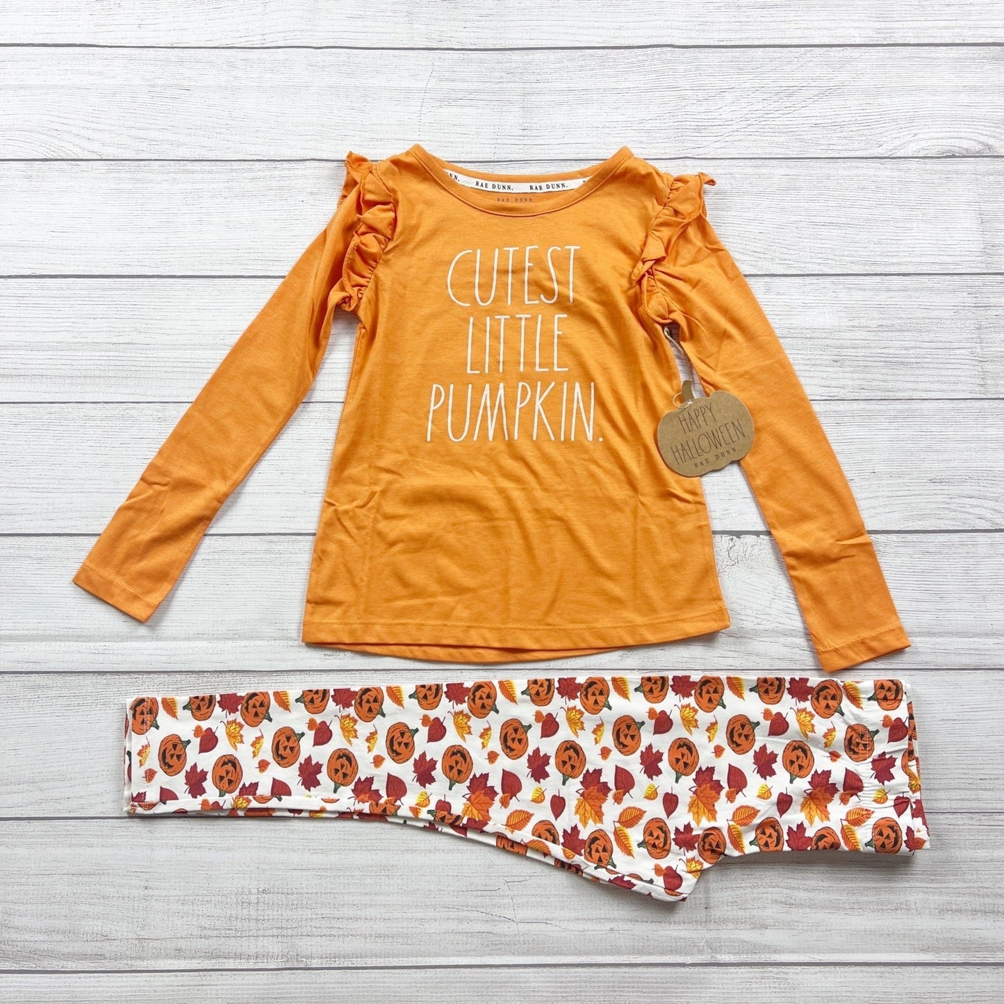 6 | Graphic Outfit