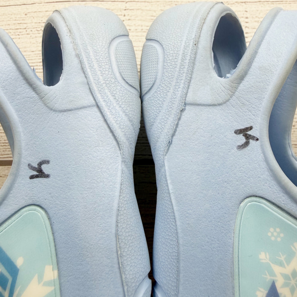 Disney Frozen Kids Light Blue Clogs Anna Elsa Slip On Shoes US 7-8