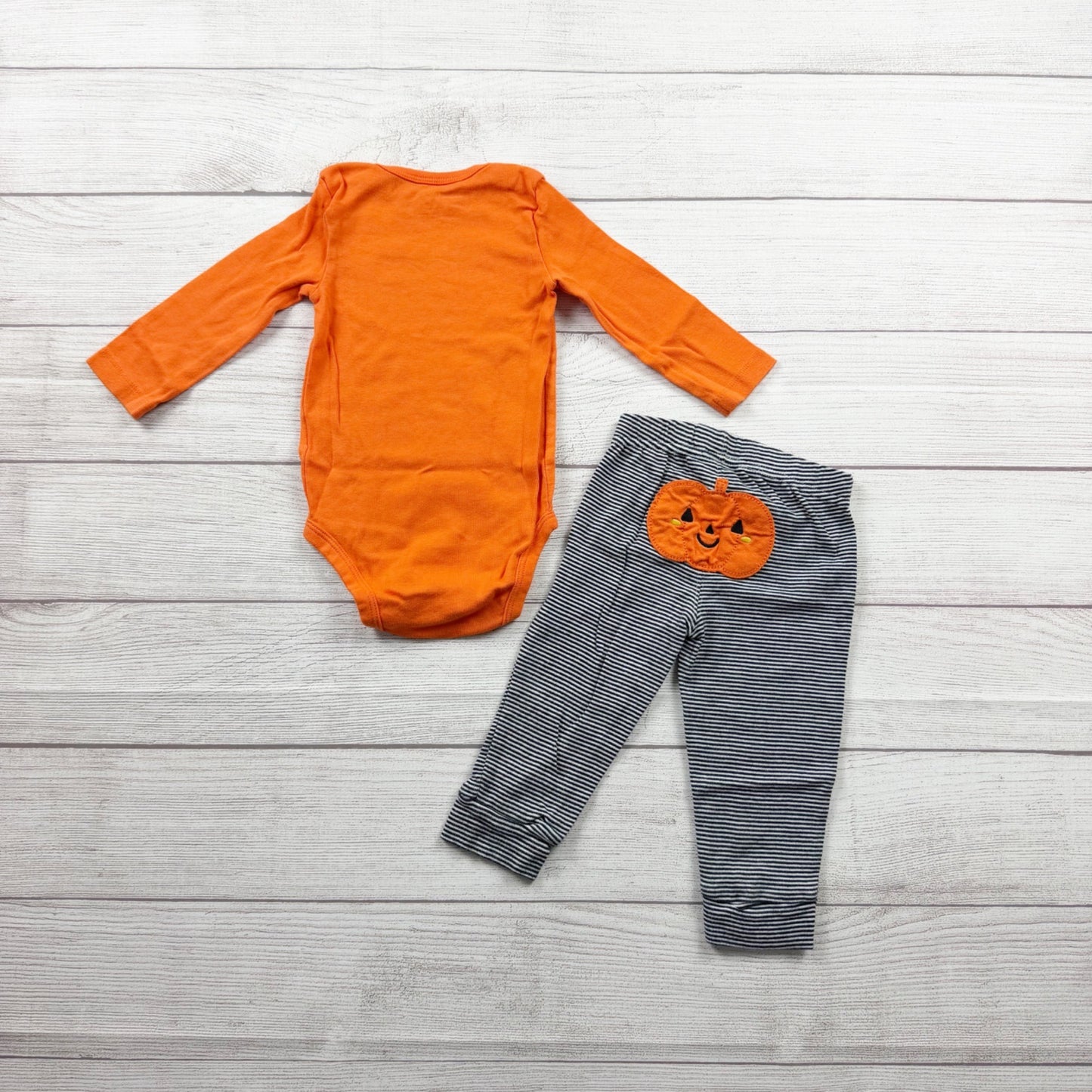 Carter’s My First Halloween Bodysuit Pants Set Pumpkin Appliqué 9-12 Months