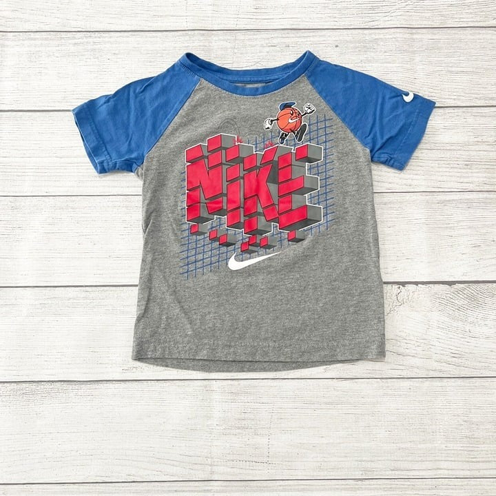 4 | Graphic Shirt