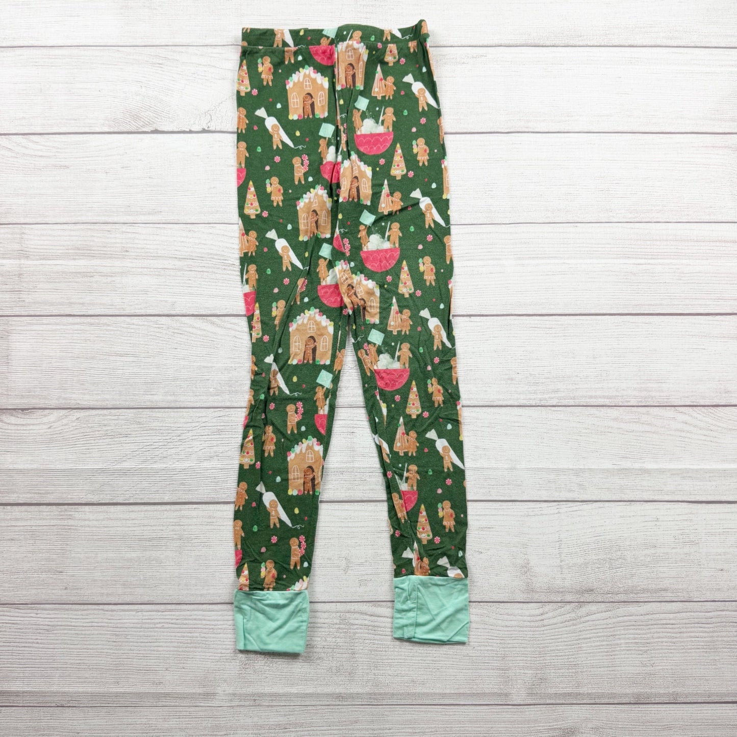 Kiki + Lulu Holiday Pajama Set Gingerbread House Print 7-8