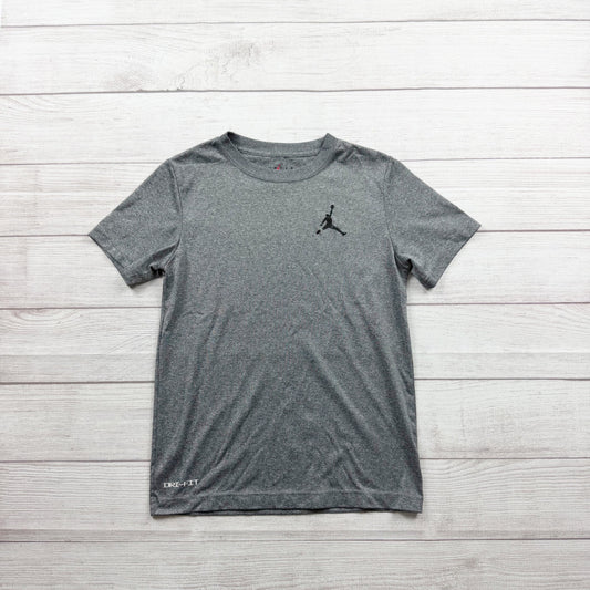 Jordan Dri-Fit Boys Gray Short Sleeve Performance Tee Lightweight M 10-12