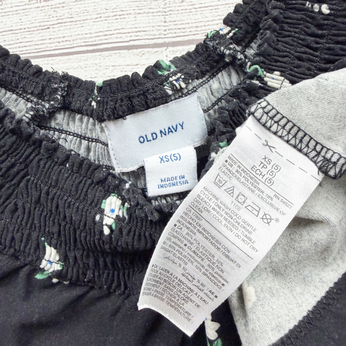 Old Navy Girls Black Floral Smocked Square Neck Top XS 5