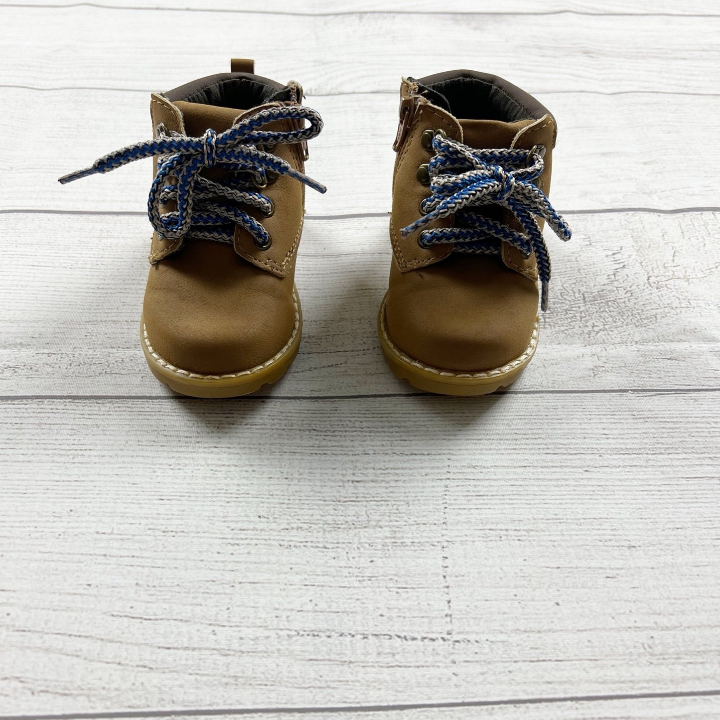 4 | Solid Boots