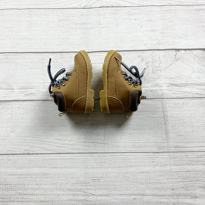 4 | Solid Boots