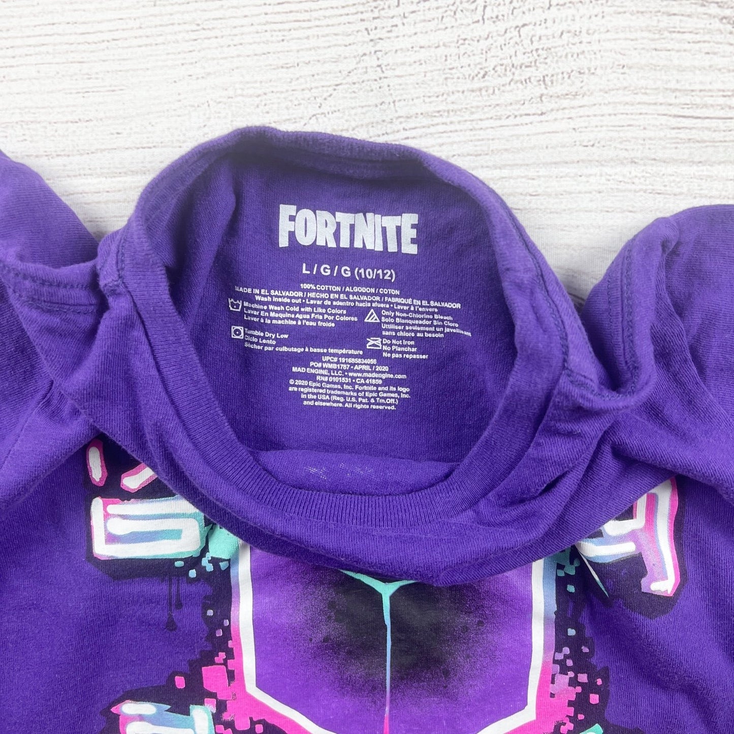 Fortnite Purple Graphic Tee Kids Shirt Cube Design Short Sleeve L 10-12