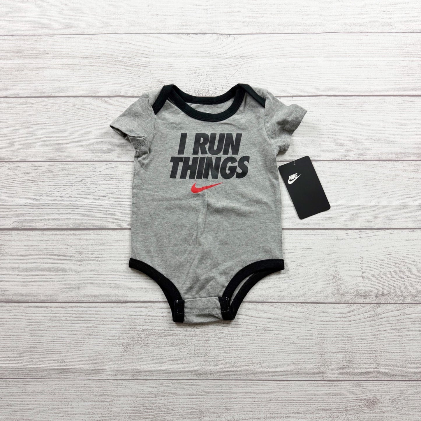 Nike Baby "I Run Things" Short Sleeve Bodysuit Gray Cotton Blend NWT 6-9 Months