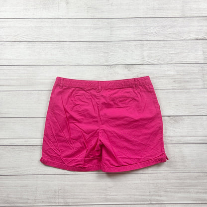 16 | Solid Shorts