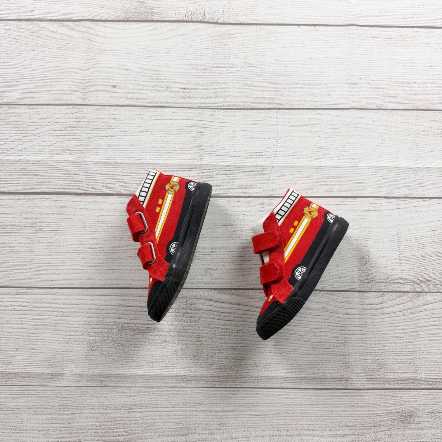 Cat & Jack Toddler Fire Truck High-Top Sneakers Red Black Durable 7