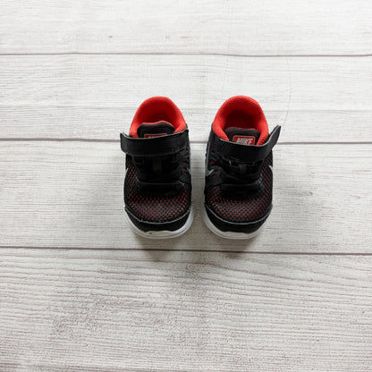 Nike Sneakers Shoes Black Red Lightweight Mesh Strap Athletic US Toddler 4