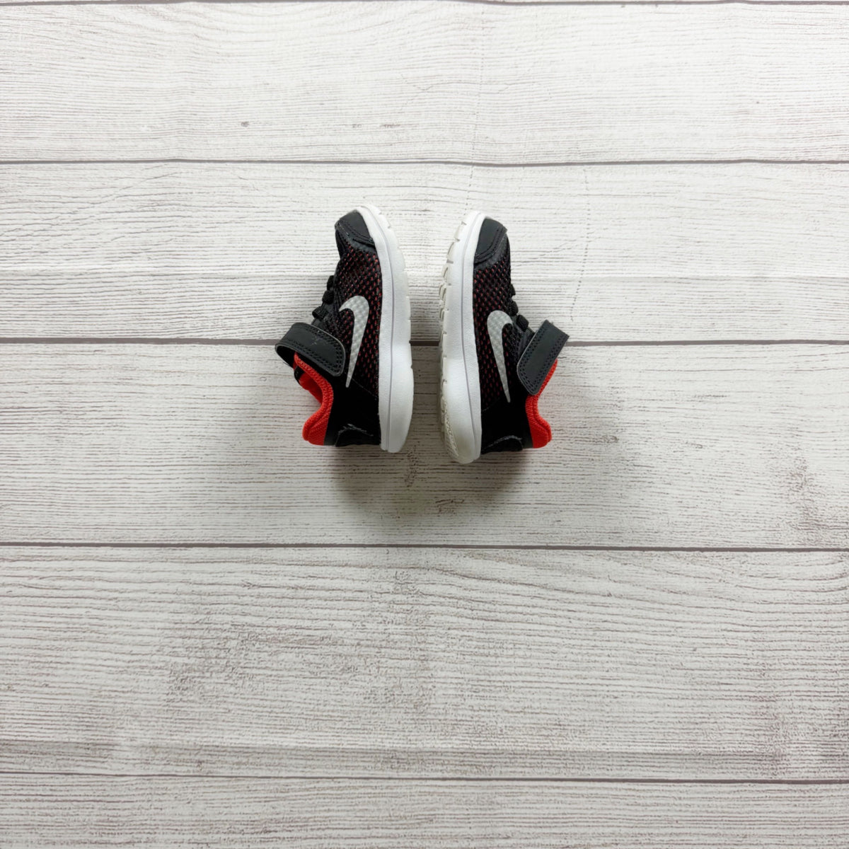 Nike Sneakers Shoes Black Red Lightweight Mesh Strap Athletic US Toddler 4