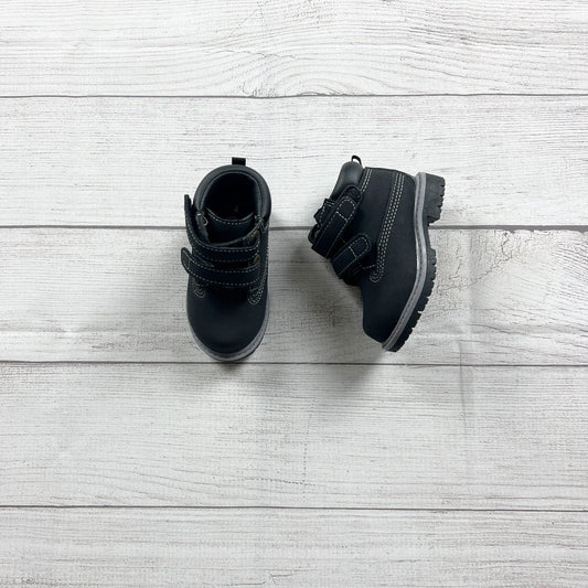 4 | Solid Boots