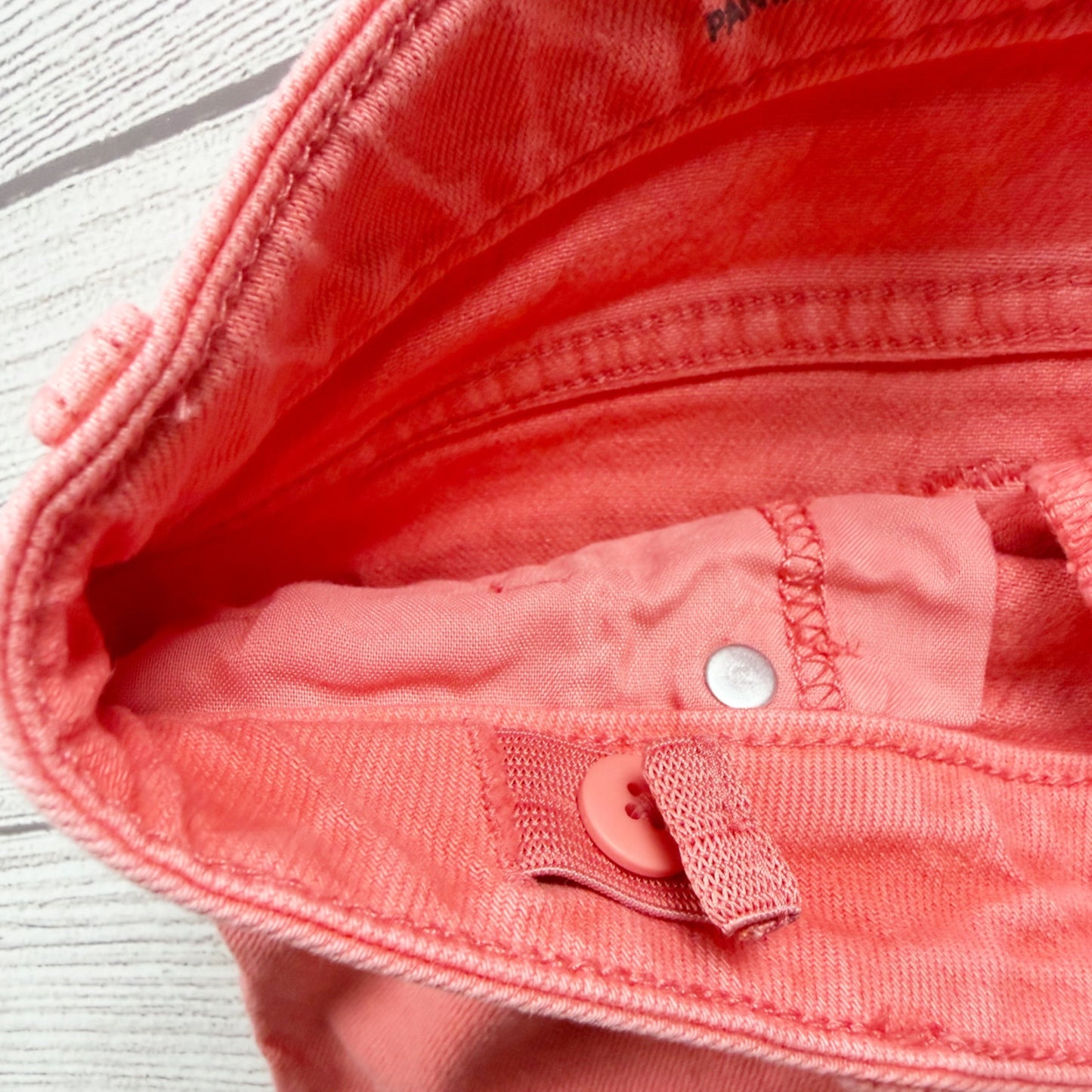 Cat & Jack Girls Coral Pink Stretch Denim Shorts Frayed Hem NWT S 6-7