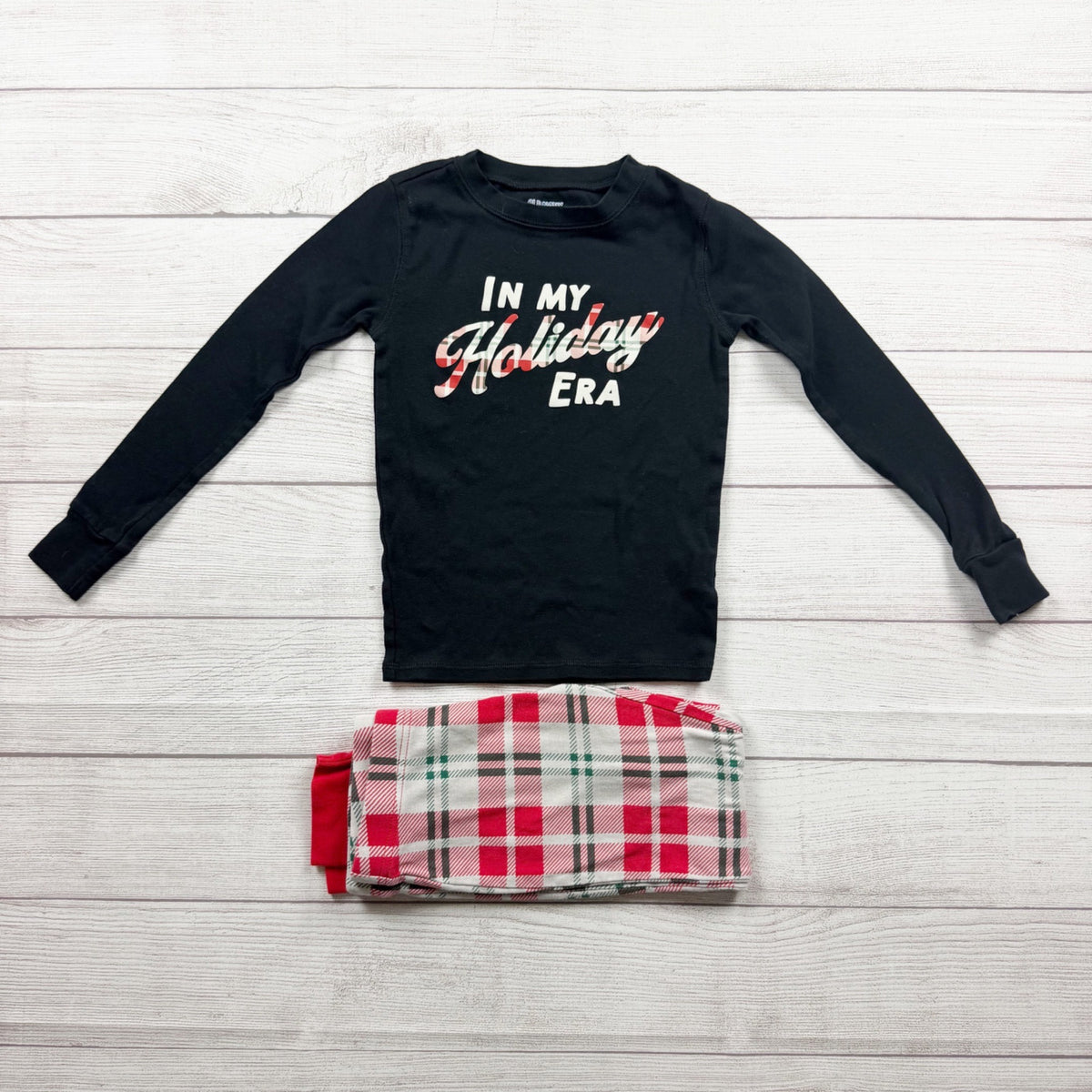 Old Navy Kids Holiday Era Pajama Set Black Red Long Sleeve Shirt Plaid Pants M 8