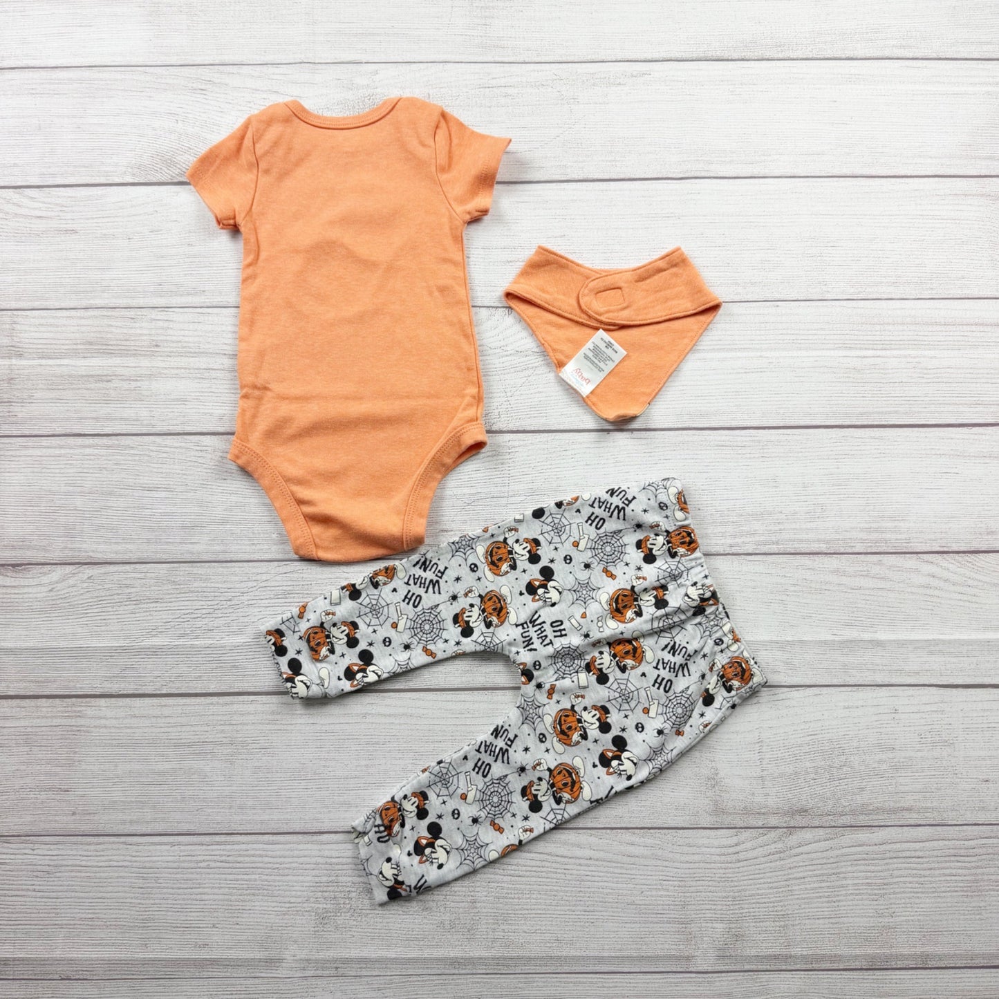 Disney Baby Halloween 3-Piece Outfit Set Bodysuit Pants Bandana Bib 9-12 Months
