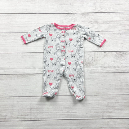 Koala Baby Sleeper “Love” Giraffe Print Footed Pajamas 0-3 Months