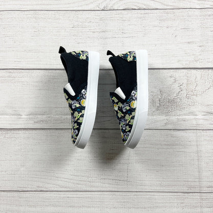 10 | Print Sneakers