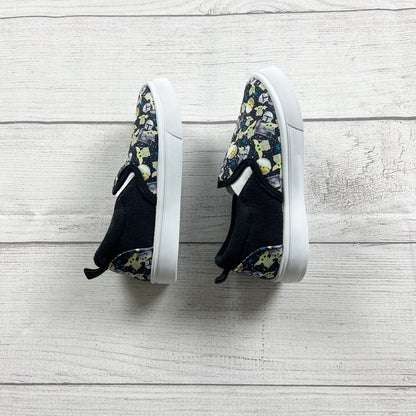 10 | Print Sneakers