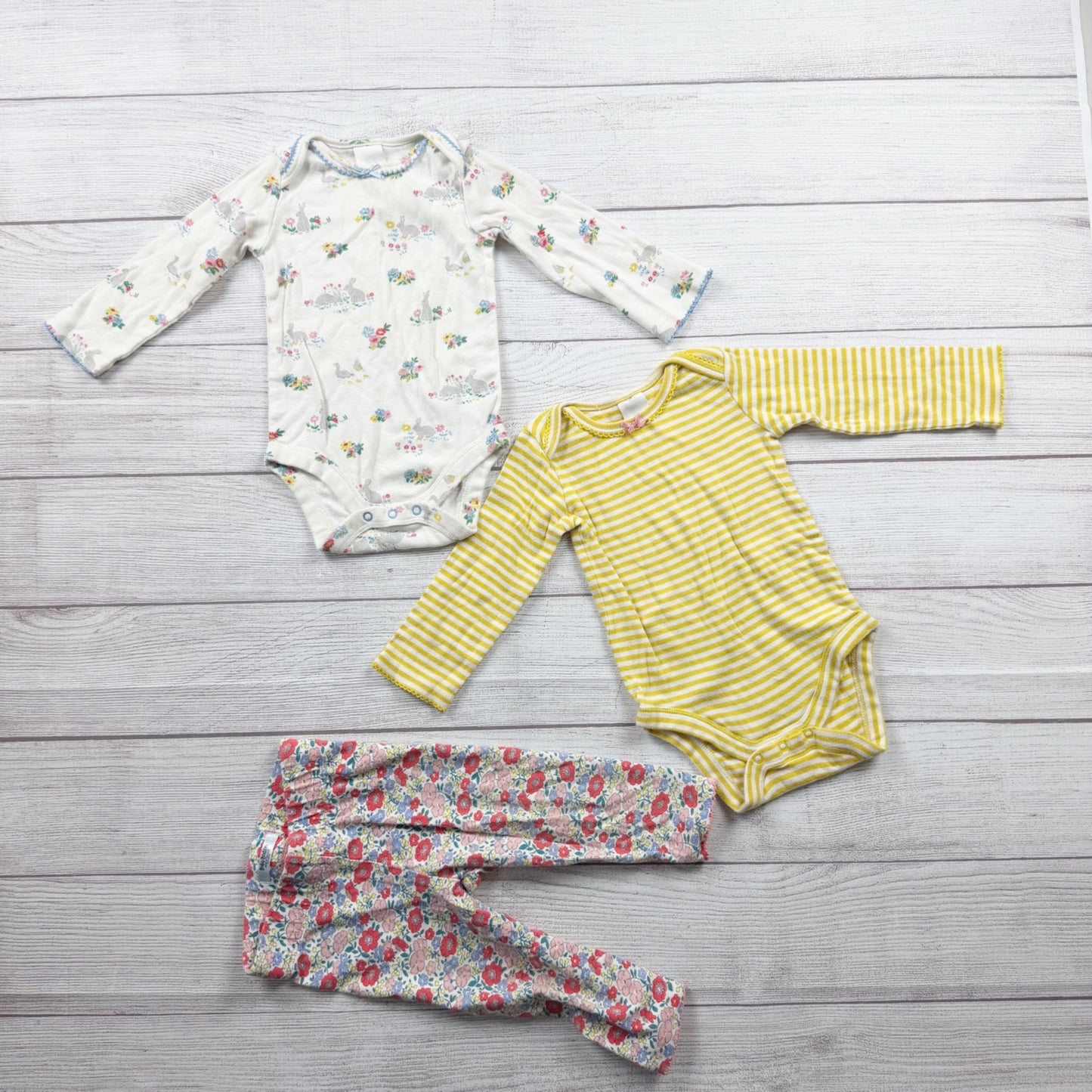 Baby Boden 3 Piece Set 2 Bodysuits Floral Leggings Baby Girls 6-12 Months