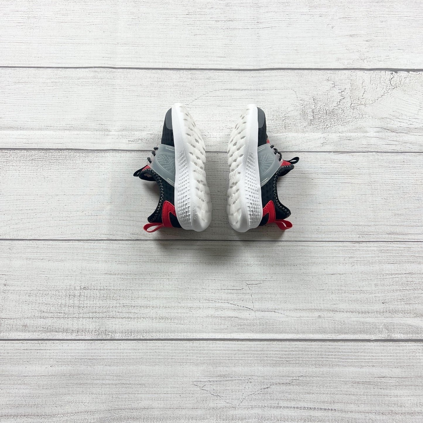 6 | Slip On Sneakers