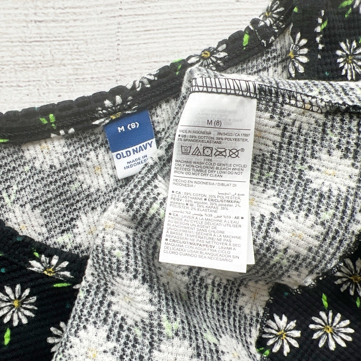 Old Navy Girls Top Black Daisy Print Lettuce Edge Short Sleeve Tee M 8