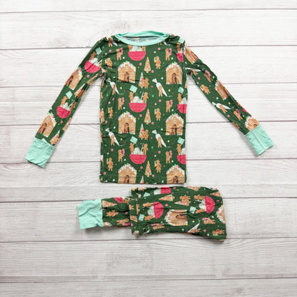 Kiki + Lulu Kids Christmas Pajama Set Gingerbread Houses Pattern 5-6