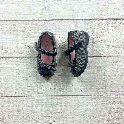 4 | Strap Shoes