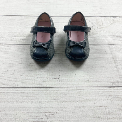 4 | Strap Shoes
