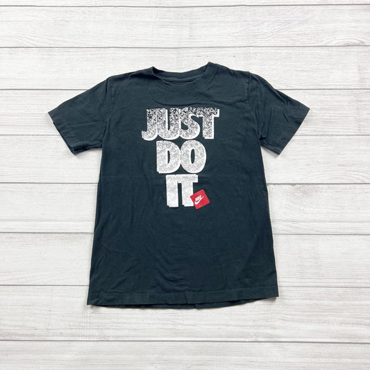 Nike Boys Just Do It Graphic T-Shirt Black Medium