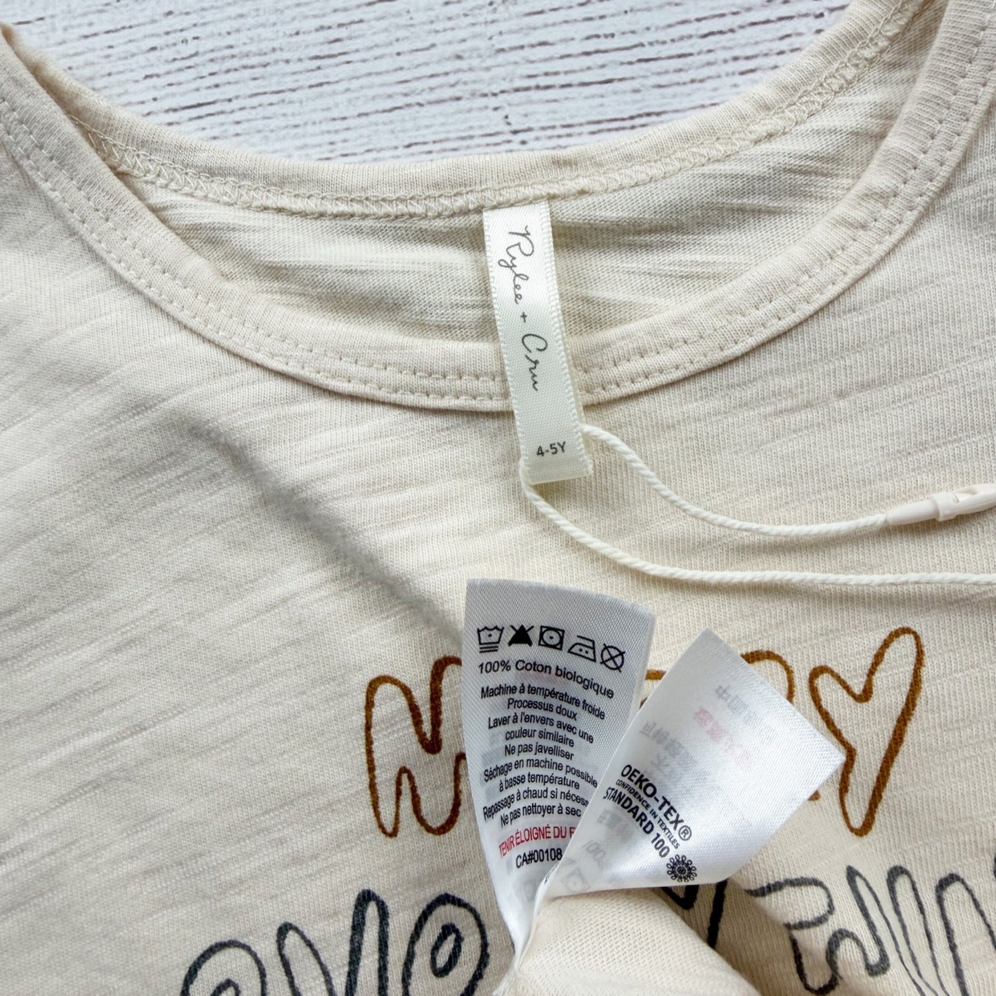 Rylee + Cru Kids Graphic T-Shirt Cream “Merry Everything” Short Sleeve NWT 4-5