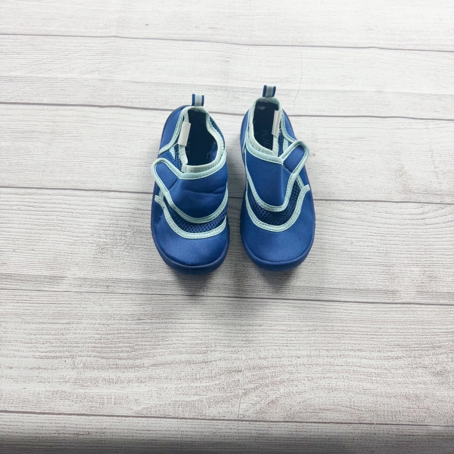 Children’s Place Kids Water Shoes Slip On Swim Beach Shoes 11-12