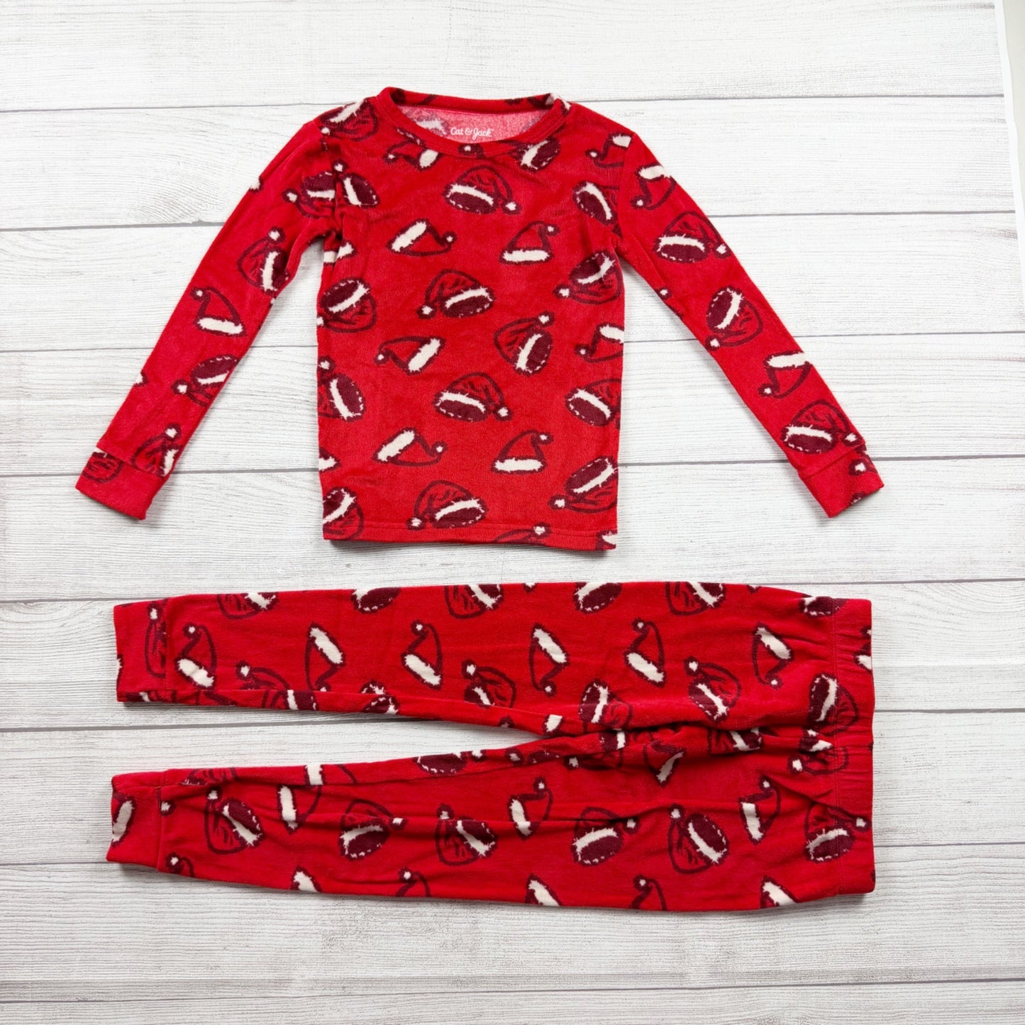 Cat & Jack Kids Pajama Set Red Santa Hat Print 2-Piece Holiday Sleepwear 6