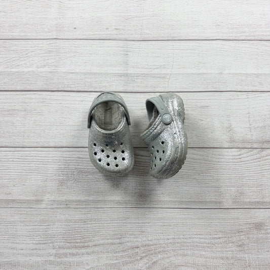 Crocs Toddler Classic Clog Silver Glitter Lined Shoes Cozy Fleece Slip On 6