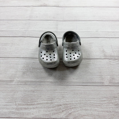 Crocs Toddler Classic Clog Silver Glitter Lined Shoes Cozy Fleece Slip On 6