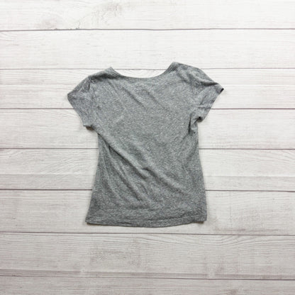 5th & Ocean Girls Gray Boston Red Sox Shirt Baseball Dog Graphic Tee 7