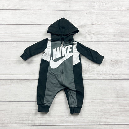 Nike Infant Hooded Full Zip Coverall Romper Black Gray Outfit 0-3 Months
